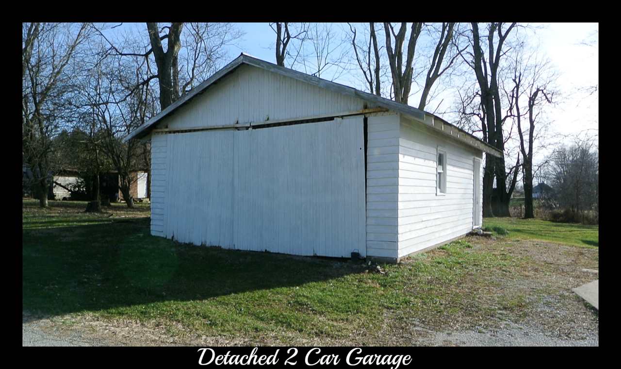 1590 East Hupp Road Bloomington, IN 47401 - Photo 10 of 14 Gallery Image 10
