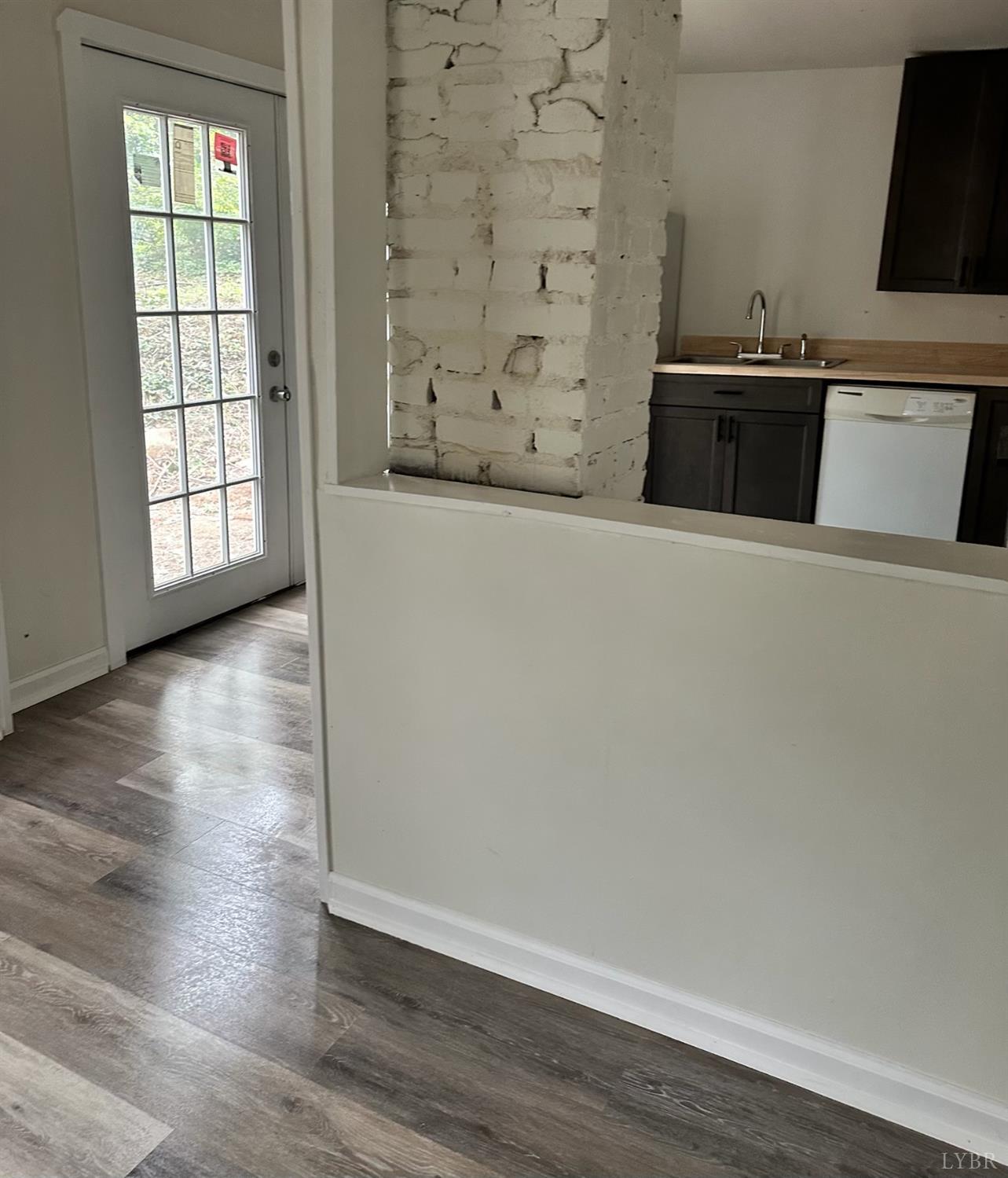 3 Watts St Extension Gretna, VA 24557 - Photo 6 of 39