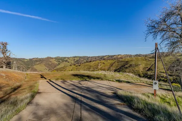 $159,900 | 858 Candy Circle, Mokelumne Hill, CA 95245