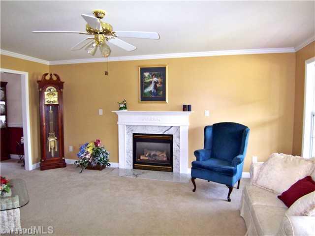 7523 Kristen Drive Oak Ridge, NC 27310 - Photo 4 of 15 Living Room.