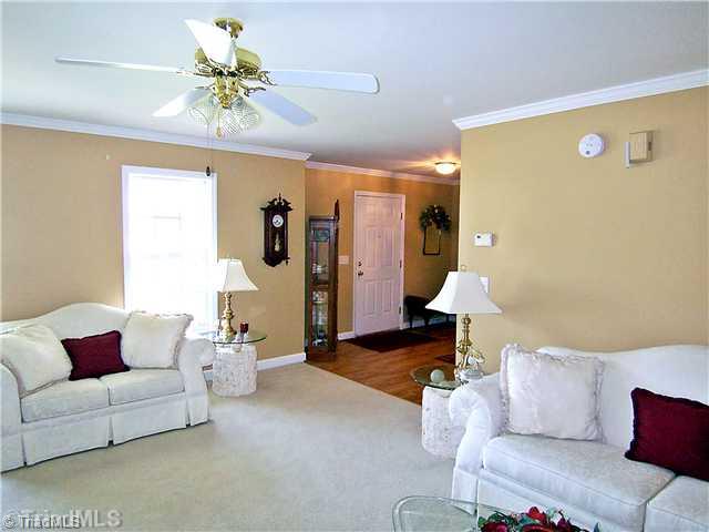 7523 Kristen Drive Oak Ridge, NC 27310 - Photo 5 of 15 Living Room.