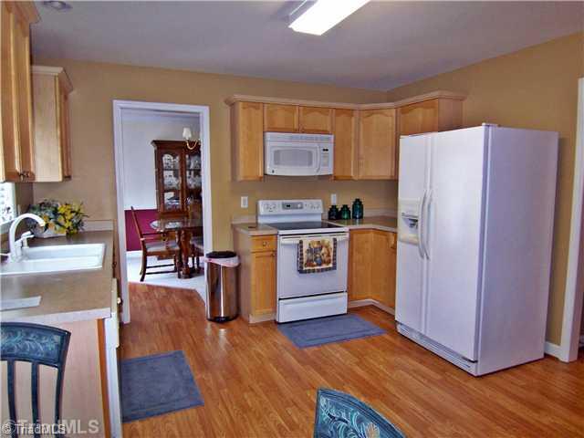 7523 Kristen Drive Oak Ridge, NC 27310 - Photo 7 of 15 Kitchen.