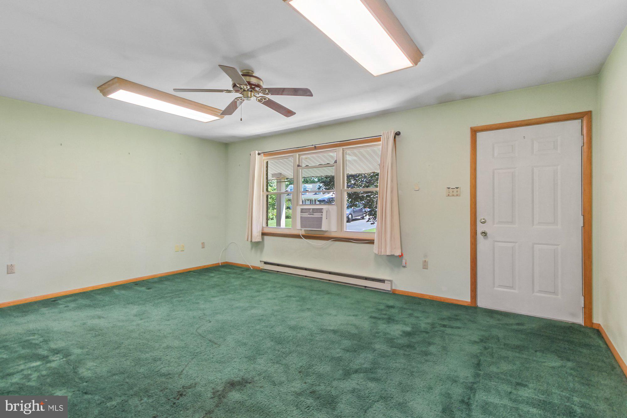 423 Ridge Road Gettysburg, PA 17325 - Photo 3 of 29