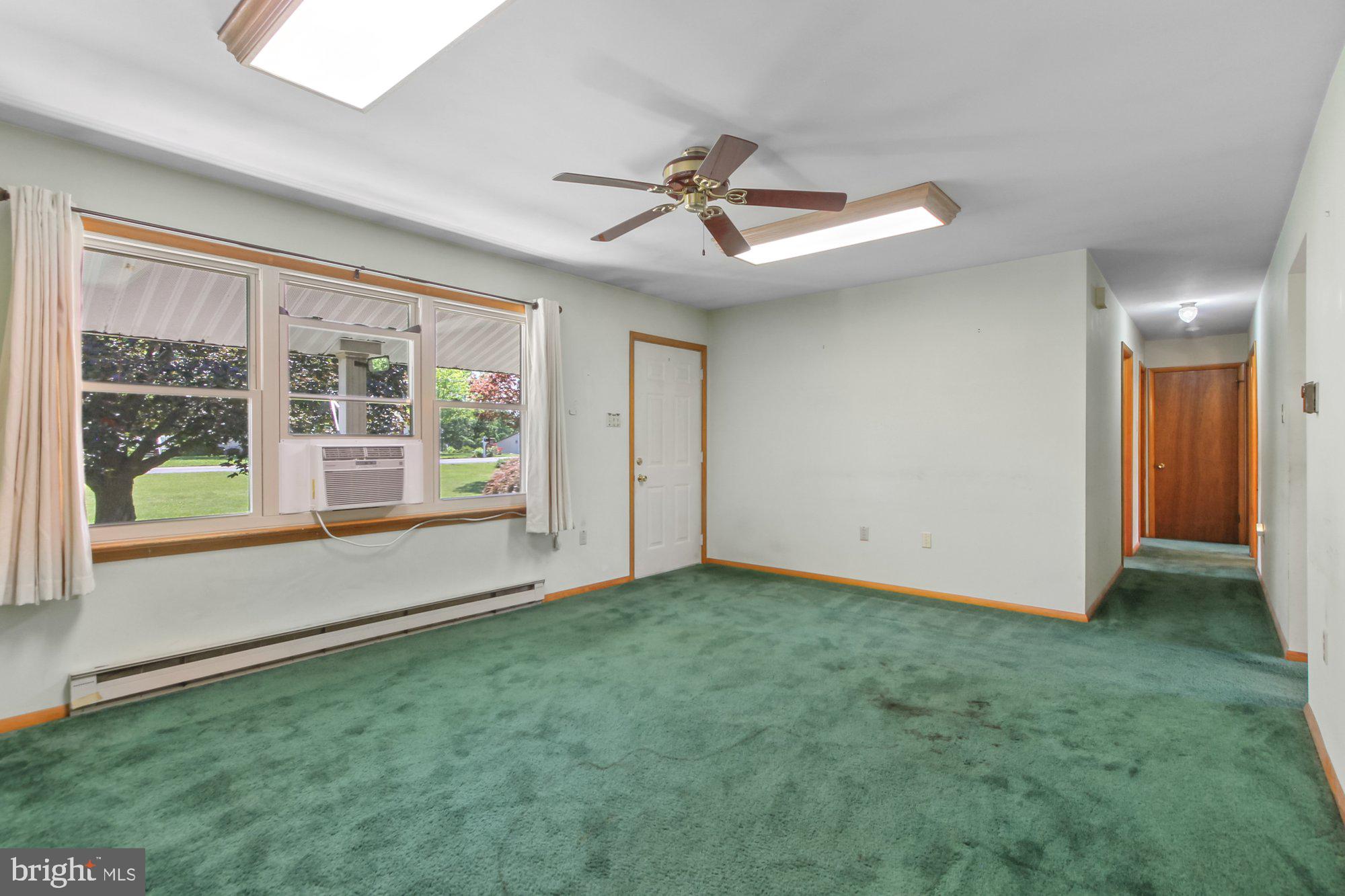 423 Ridge Road Gettysburg, PA 17325 - Photo 4 of 29