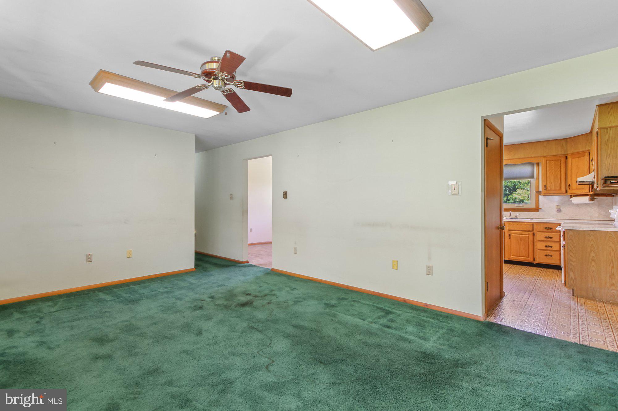 423 Ridge Road Gettysburg, PA 17325 - Photo 5 of 29