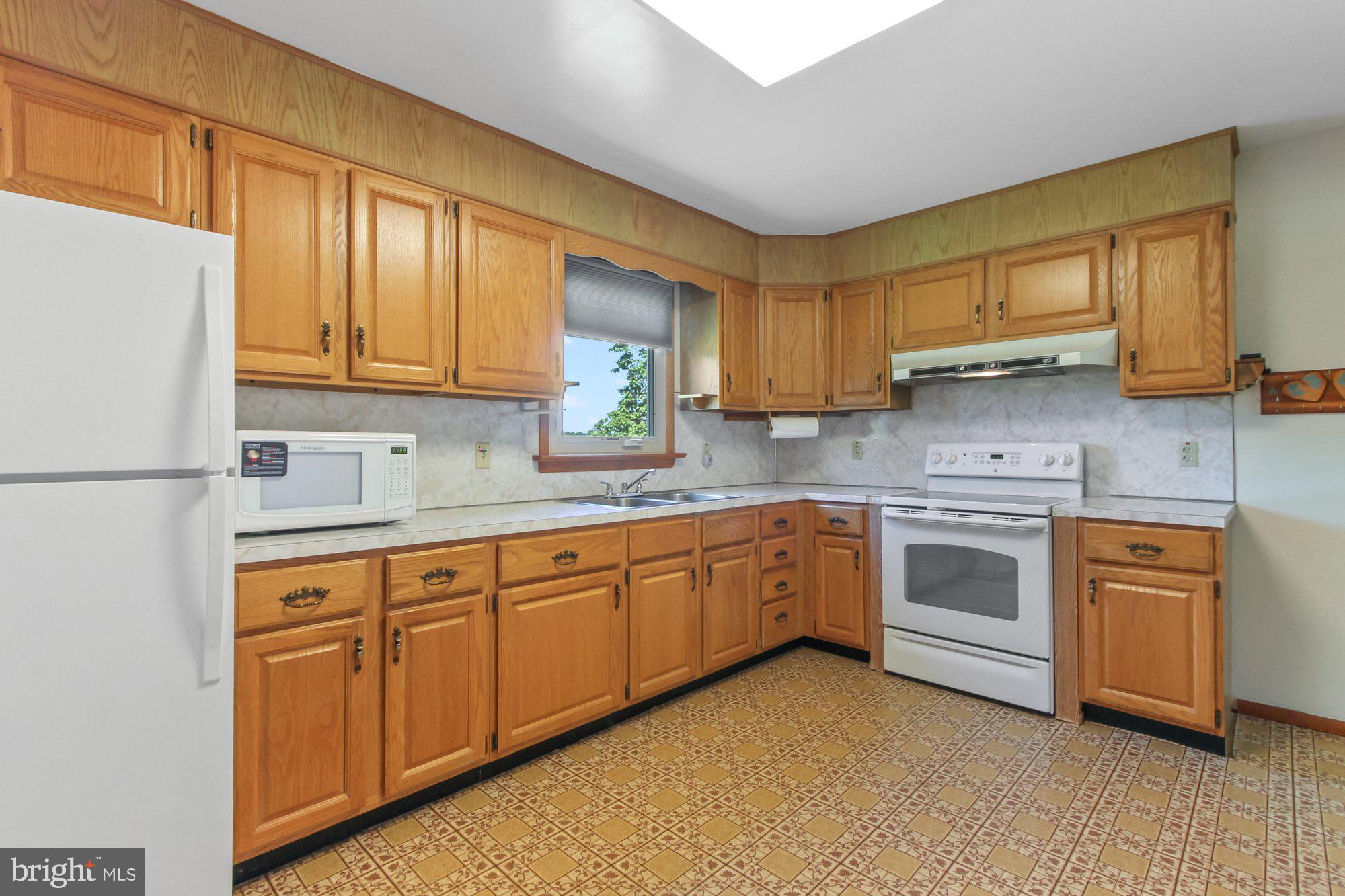 423 Ridge Road Gettysburg, PA 17325 - Photo 8 of 29