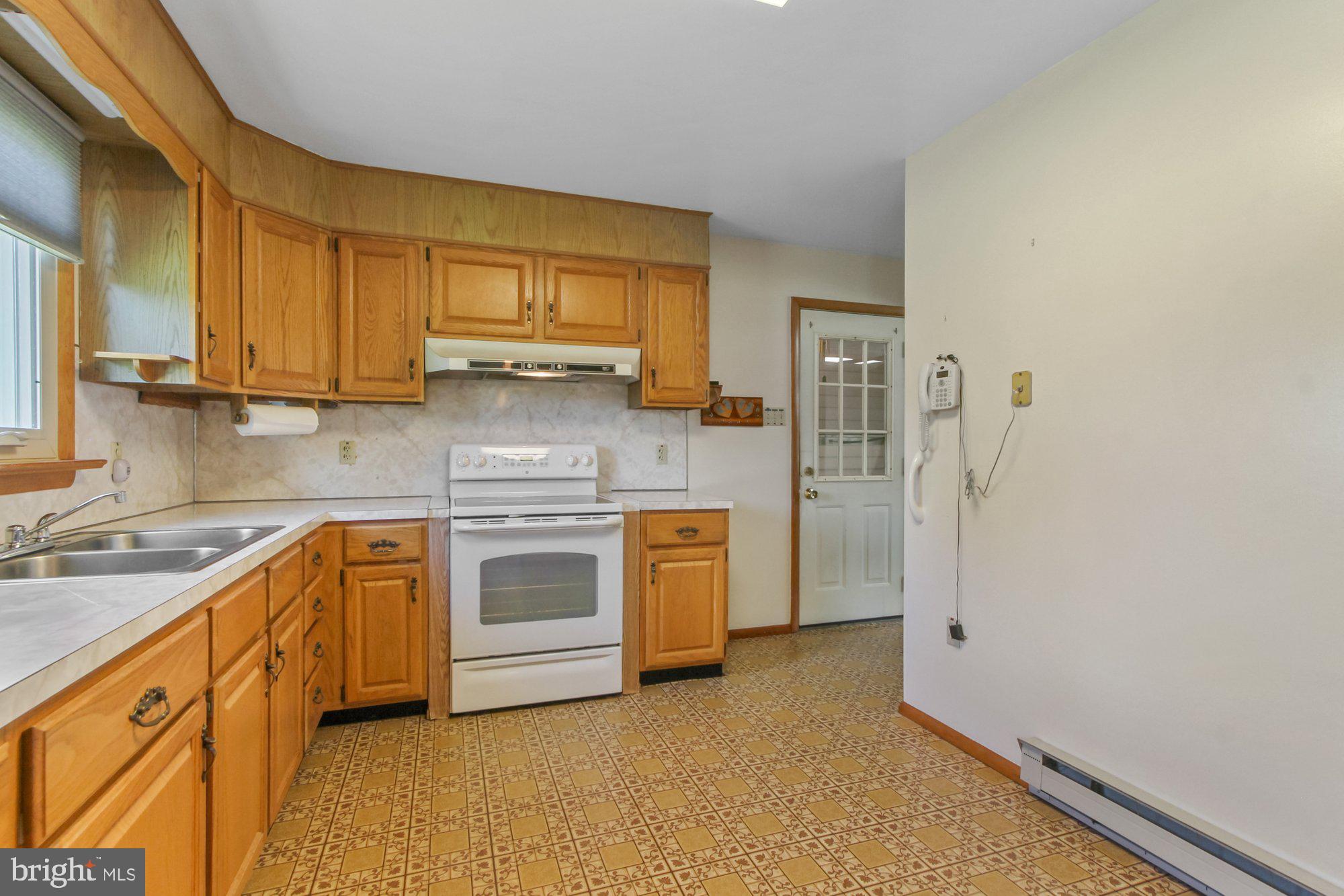 423 Ridge Road Gettysburg, PA 17325 - Photo 9 of 29