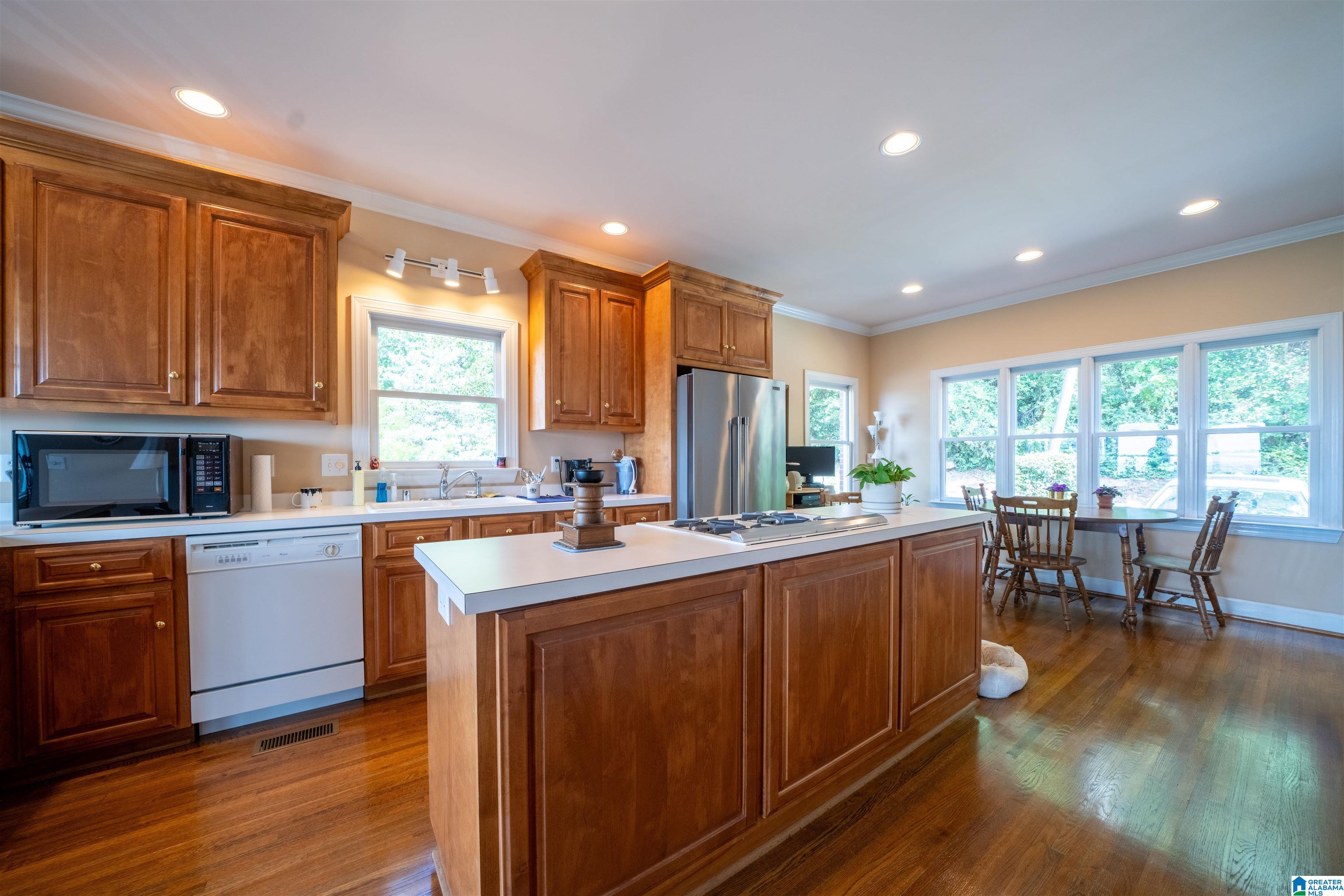 3426 Altamont Road South Birmingham, AL 35213 - Photo 10 of 32