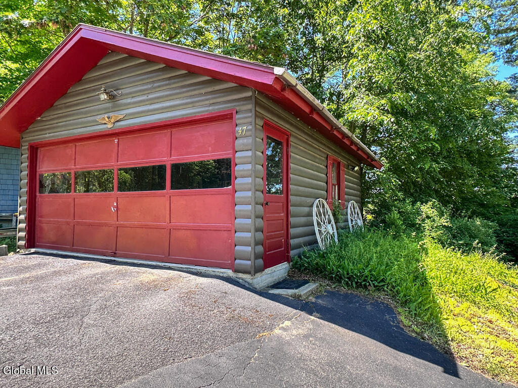 47 Hanneford Road Queensbury, NY 12804 - Photo 31 of 43 IMG_7949