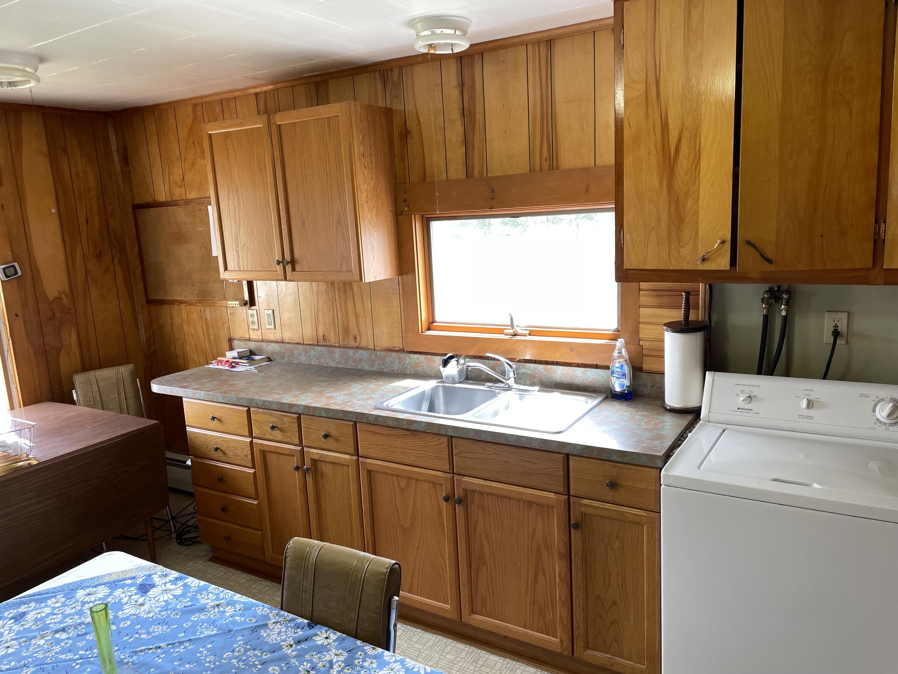 52 Cross Street Rangeley, ME 04970 - Photo 4 of 13 clemmens-kitchen