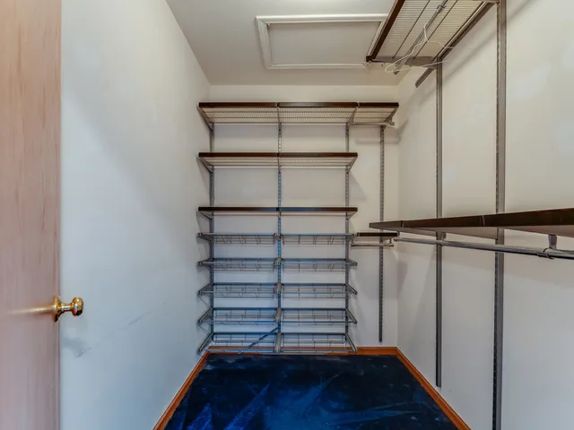 $399,000 | 1910 Arbor Fields Drive, Plainfield, IL 60586