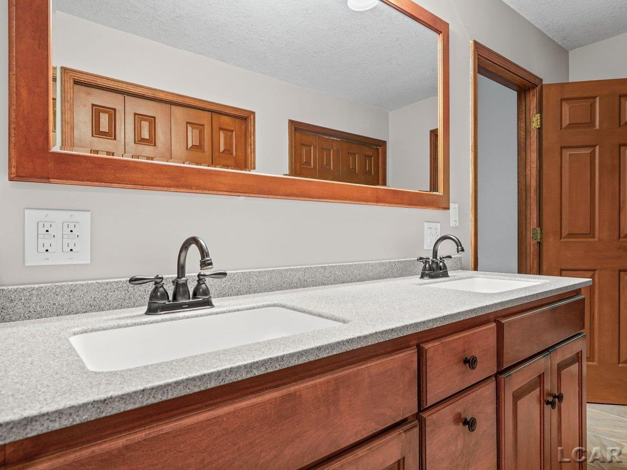5944 Riga Highway Blissfield, MI 49228 - Photo 42 of 57