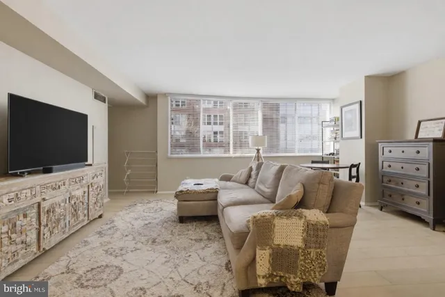 $410,000 | 1245 13th Street Northwest, Unit 412, Washington, DC 20005