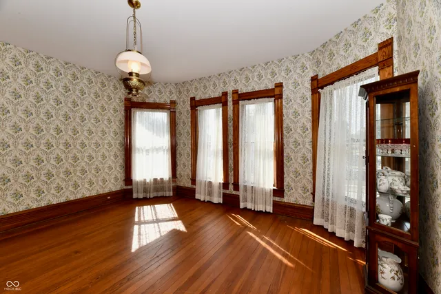 $400,000 | 402 East Main Street, Arcadia, IN 46030