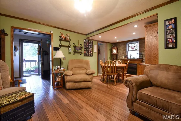 $184,900 | 506 East Garfield Street, Mount Olive, IL 62069