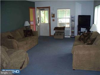 1339 New Holland Road Reading, PA 19607 - Photo 4 of 7