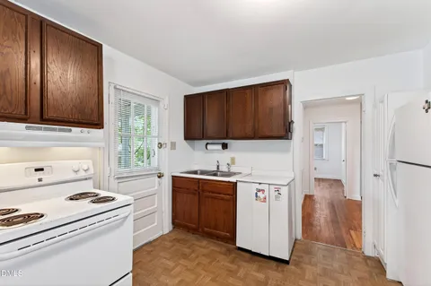 $575,000 | 2316 Bedford Avenue, Raleigh, NC 27607