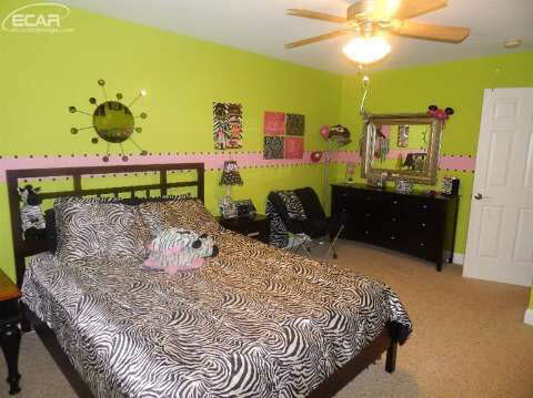 5515 Coldwater Road Flint, MI 48504 - Photo 24 of 44 20435865-23.JPG