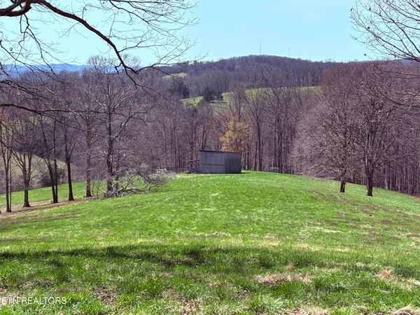 $899,900 | 395 Wolfe Road, Luttrell, TN 37779