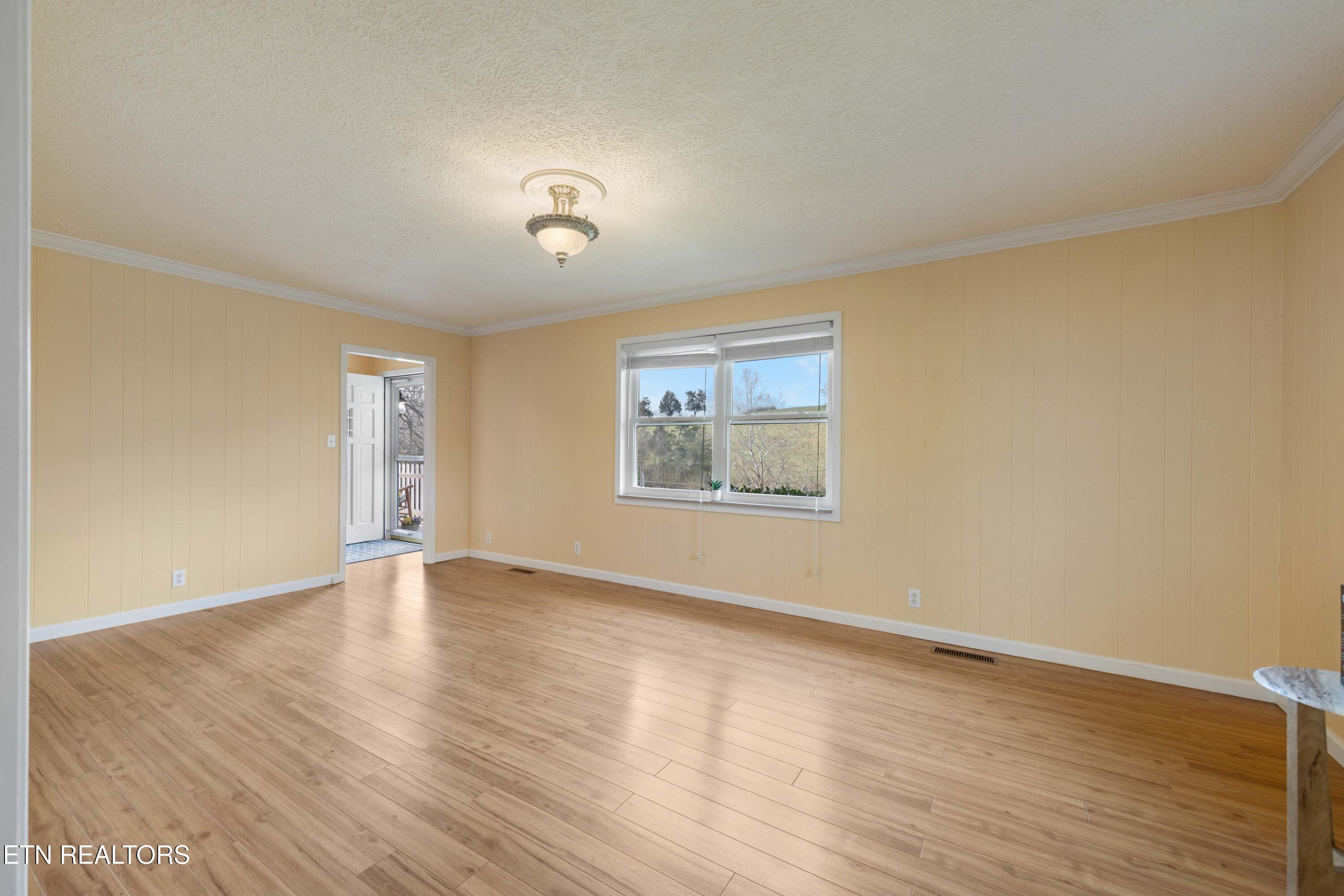 395 Wolfe Road Luttrell, TN 37779 - Photo 18 of 56 LIVING ROOM
