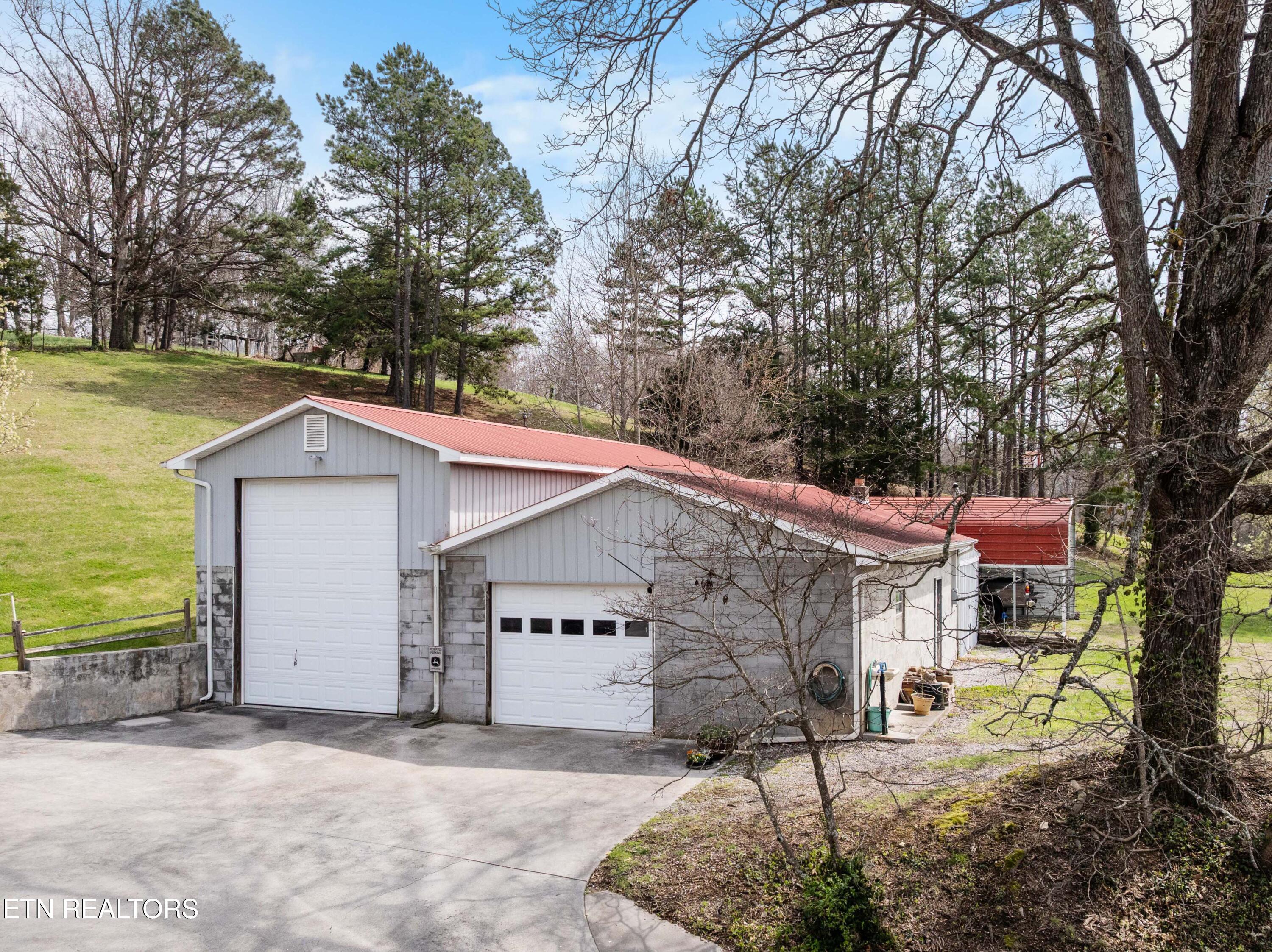 395 Wolfe Road Luttrell, TN 37779 - Photo 47 of 56 RV/WORKSHOP COMBO