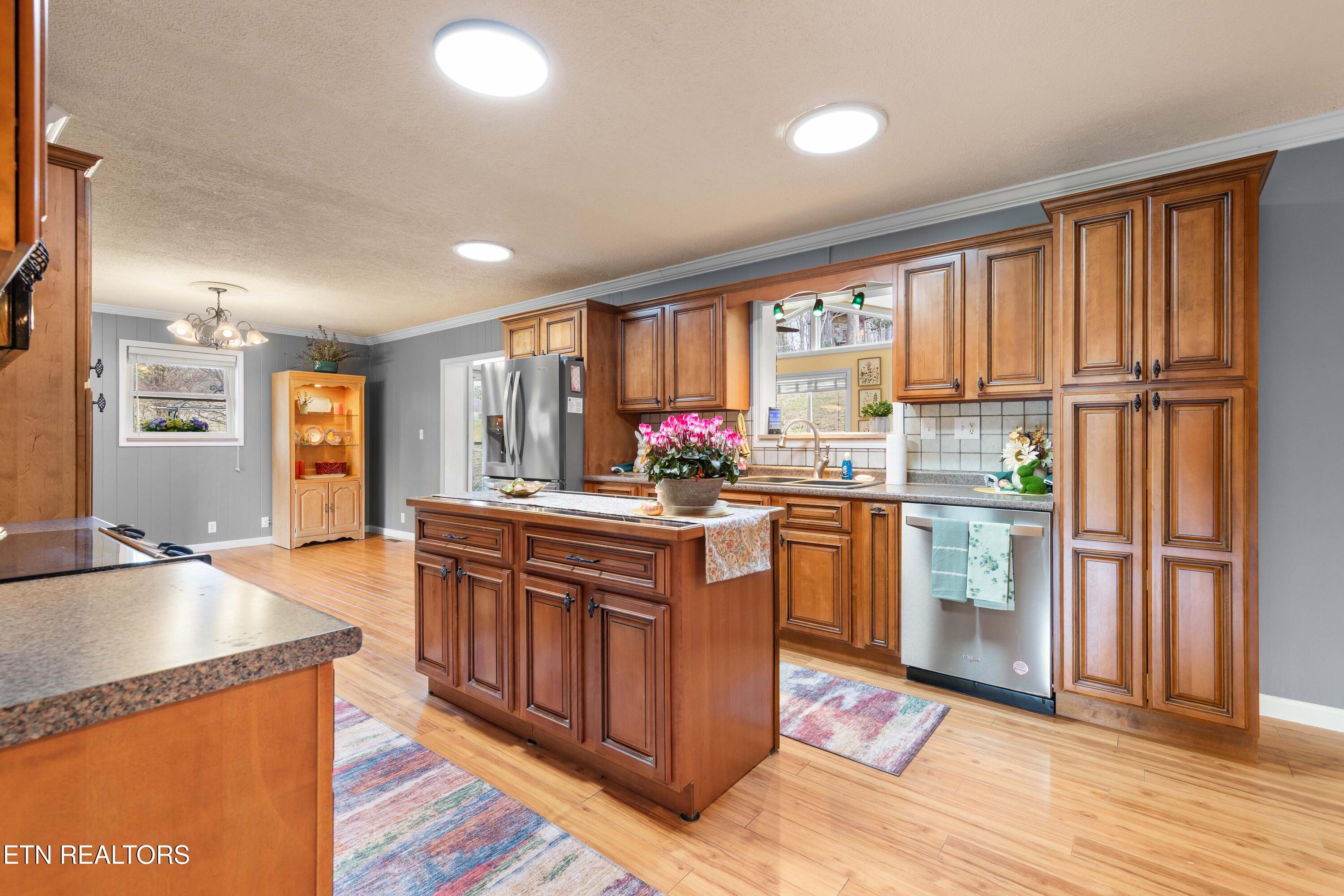 395 Wolfe Road Luttrell, TN 37779 - Photo 8 of 59 KITCHEN