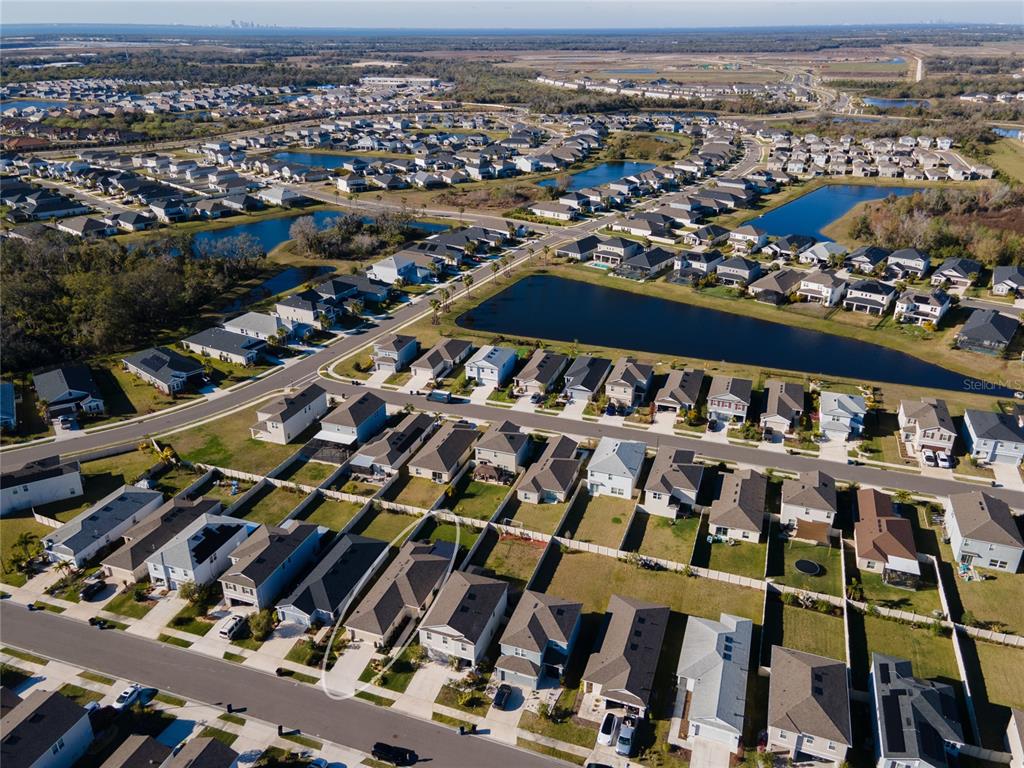 6236 Springmont Loop Palmetto, FL 34221 - Photo 40 of 55 an aerial view of a balcony