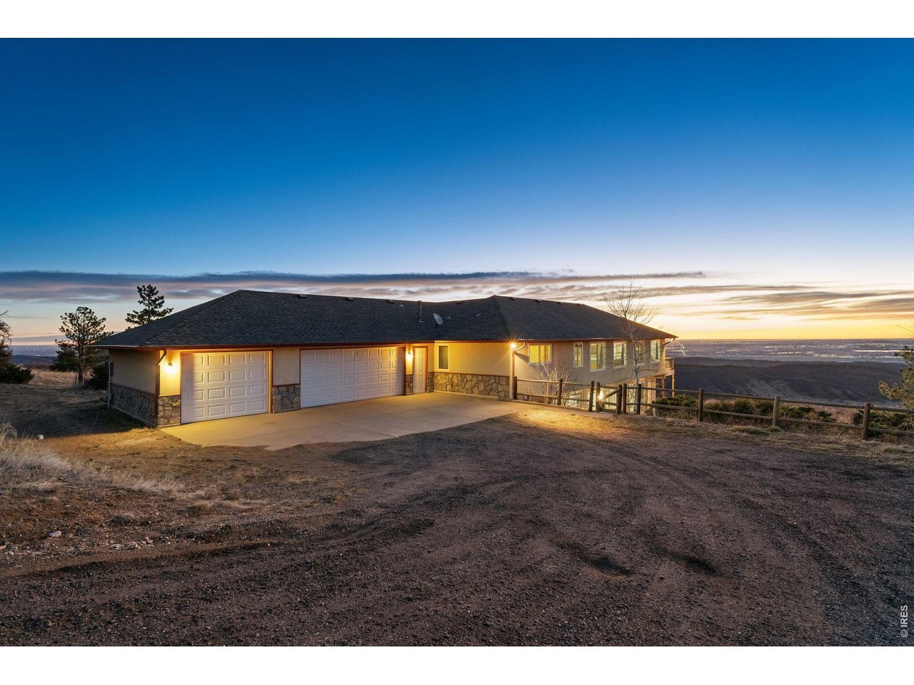 6344 Stag Hollow Road Fort Collins, CO 80526 - Photo 3 of 49 a view of an ocean & house