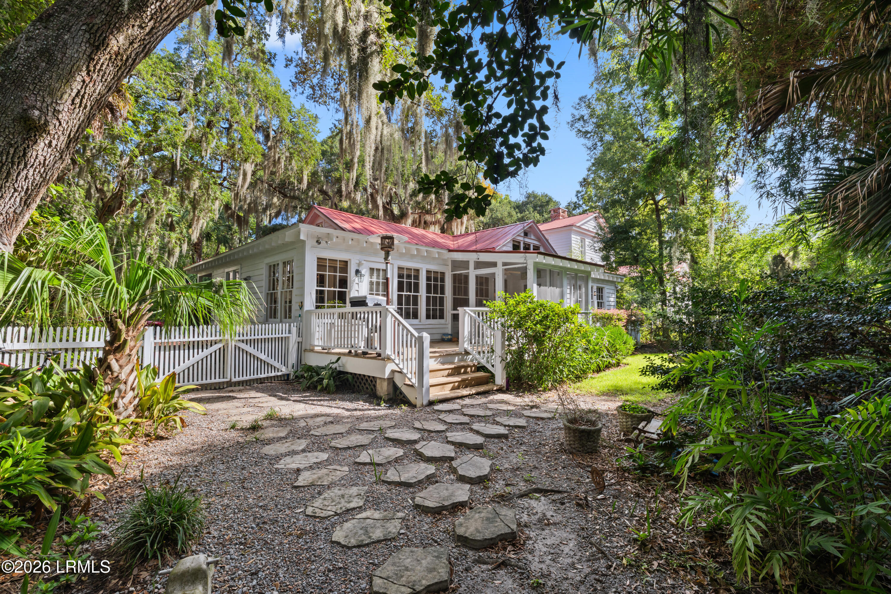 310 Hancock Street Beaufort, SC 29902 - Photo 31 of 46 Back of home
