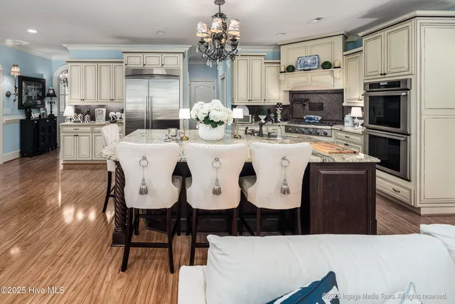 $1,250,000 | 3860 Dixie Ridge Lane, Grimesland, NC 27837