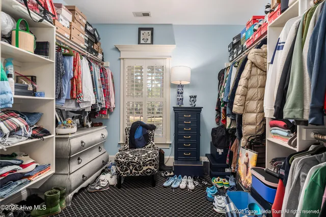 $1,250,000 | 3860 Dixie Ridge Lane, Grimesland, NC 27837