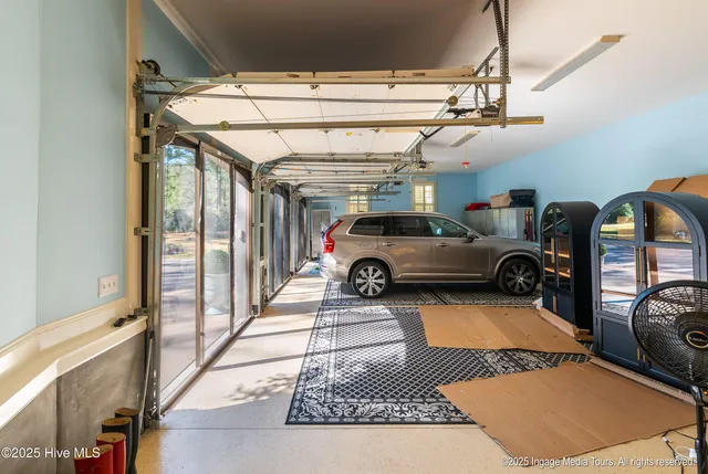 $1,250,000 | 3860 Dixie Ridge Lane, Grimesland, NC 27837