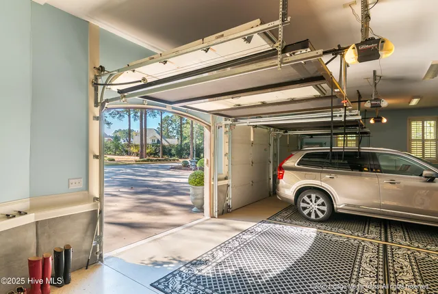 $1,250,000 | 3860 Dixie Ridge Lane, Grimesland, NC 27837