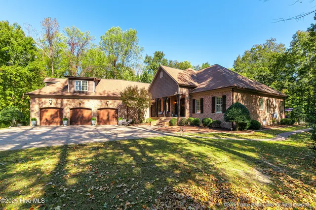 $1,250,000 | 3860 Dixie Ridge Lane, Grimesland, NC 27837