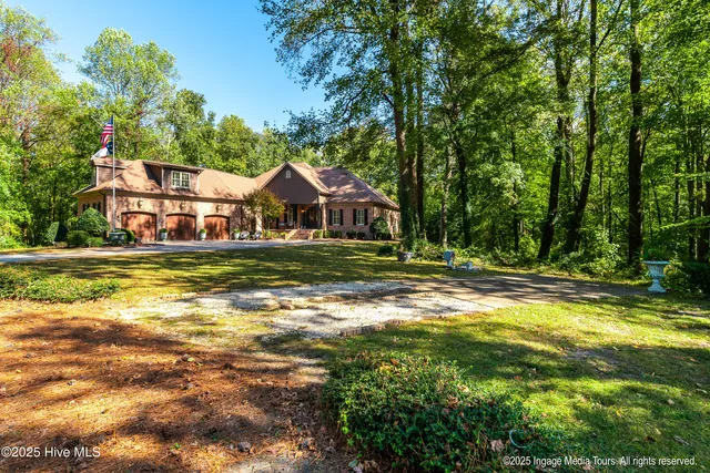 $1,250,000 | 3860 Dixie Ridge Lane, Grimesland, NC 27837