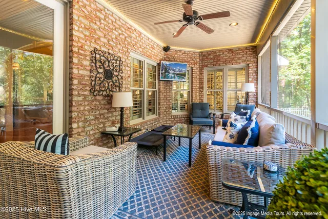 $1,250,000 | 3860 Dixie Ridge Lane, Grimesland, NC 27837