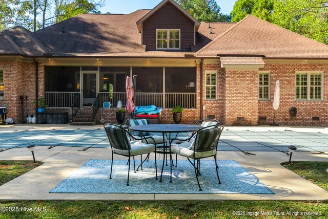 $1,250,000 | 3860 Dixie Ridge Lane, Grimesland, NC 27837