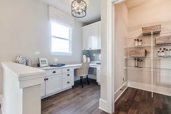 $929,990 | 23 Hawthorn Rdg Drive, Hawthorn Woods, IL 60047