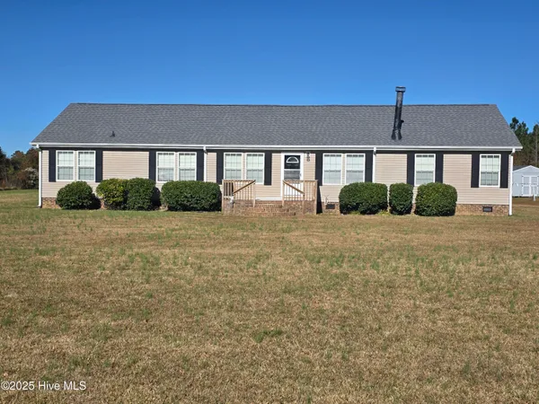 $295,000 | 394 Bullard Pit Circle, Autryville, NC 28318