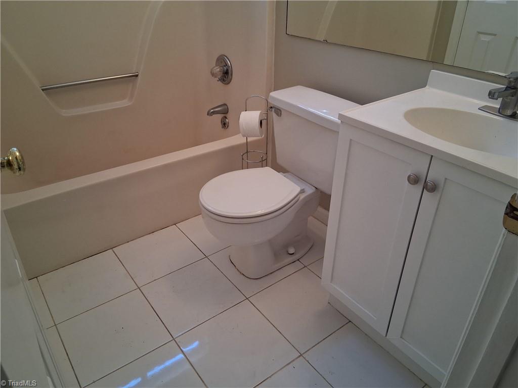 3607 McCuiston Road, Unit 64 Greensboro, NC 27407 - Photo 31 of 38