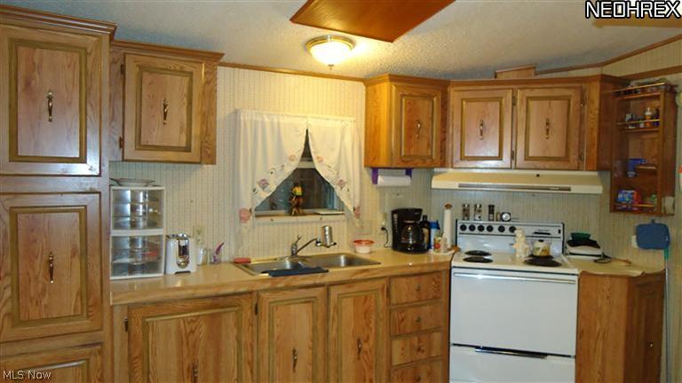 5134 Elk Road Southwest Carrollton, OH 44615 - Photo 5 of 14 Gallery Image 5