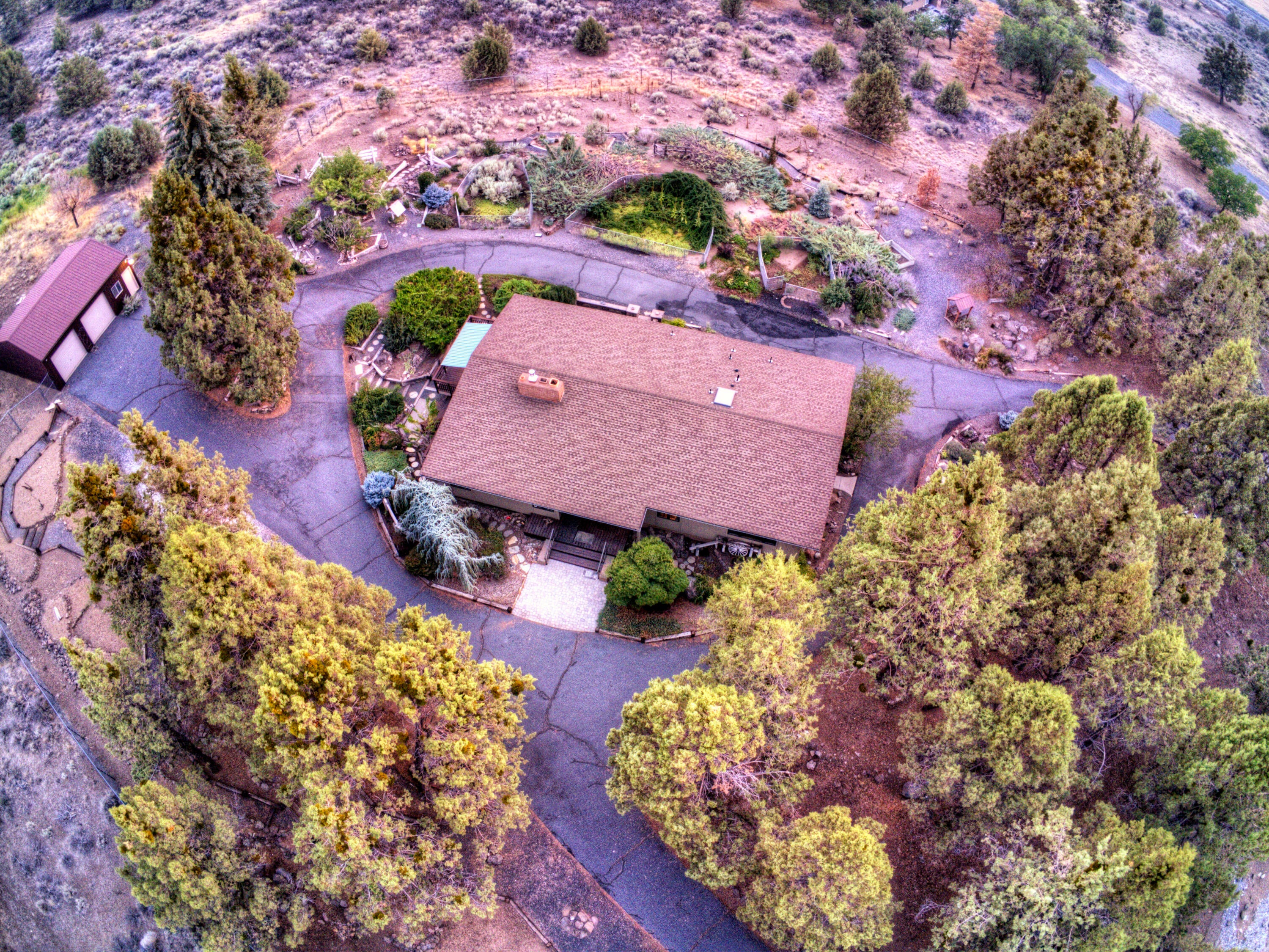 14045 Hill Road Klamath Falls, OR 97603 - Photo 3 of 43 Hill Rd 41