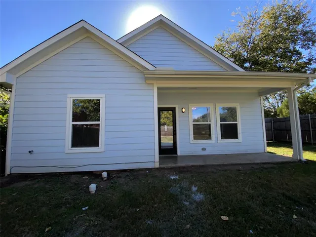 $2,150 | 5838 Humbert Avenue, Fort Worth, TX 76107