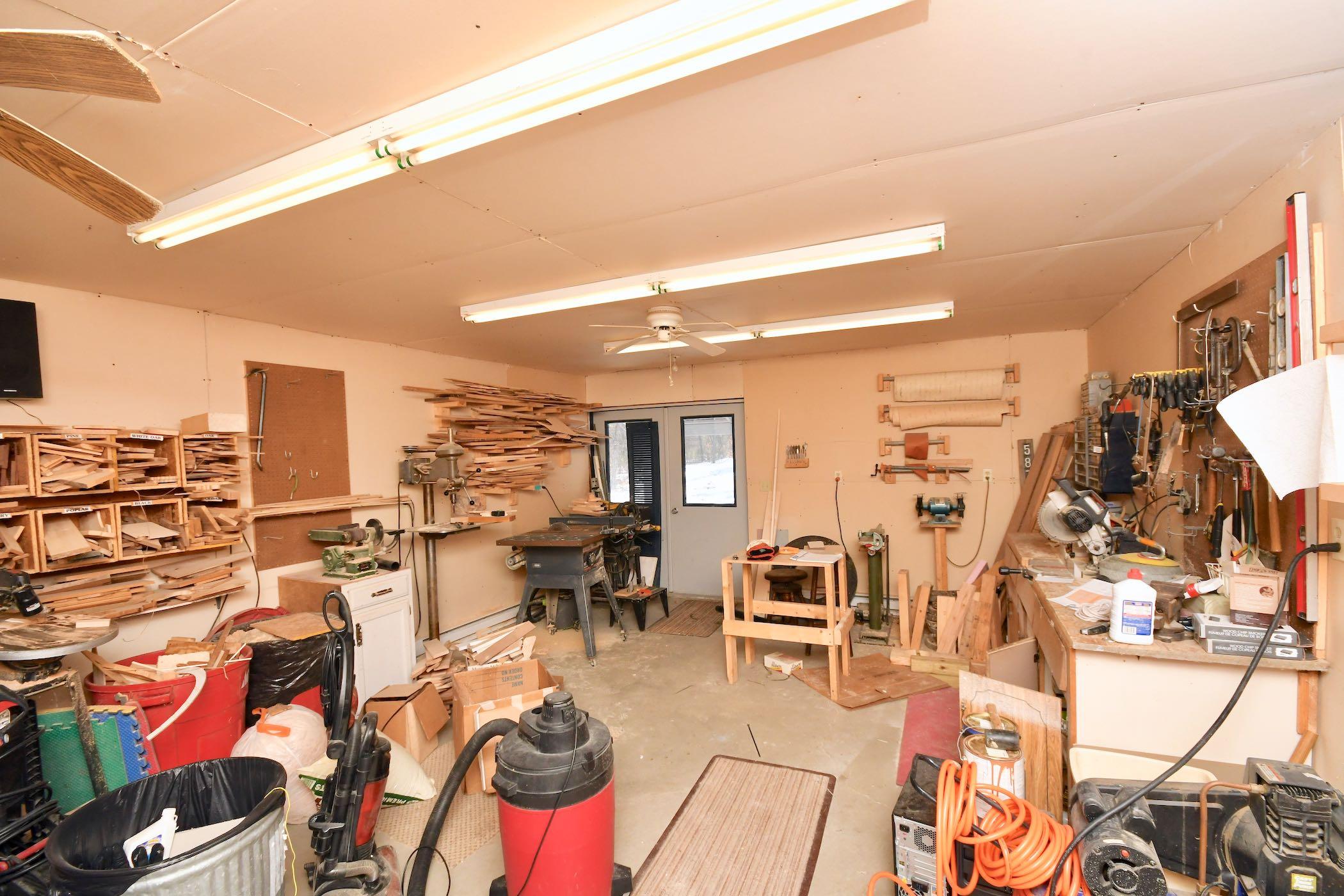5878 North Red Oak Road Lewiston, MI 49756 - Photo 8 of 31 Gallery Image 8