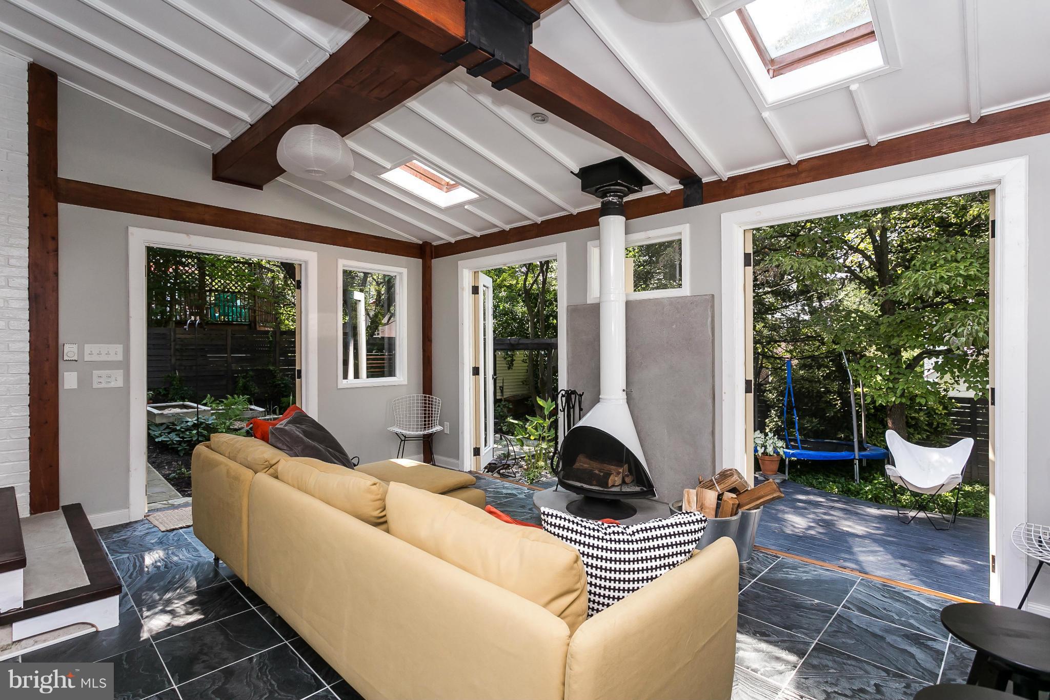 318 Weatherbee Road Towson, MD 21286 - Photo 13 of 30 Sun Room