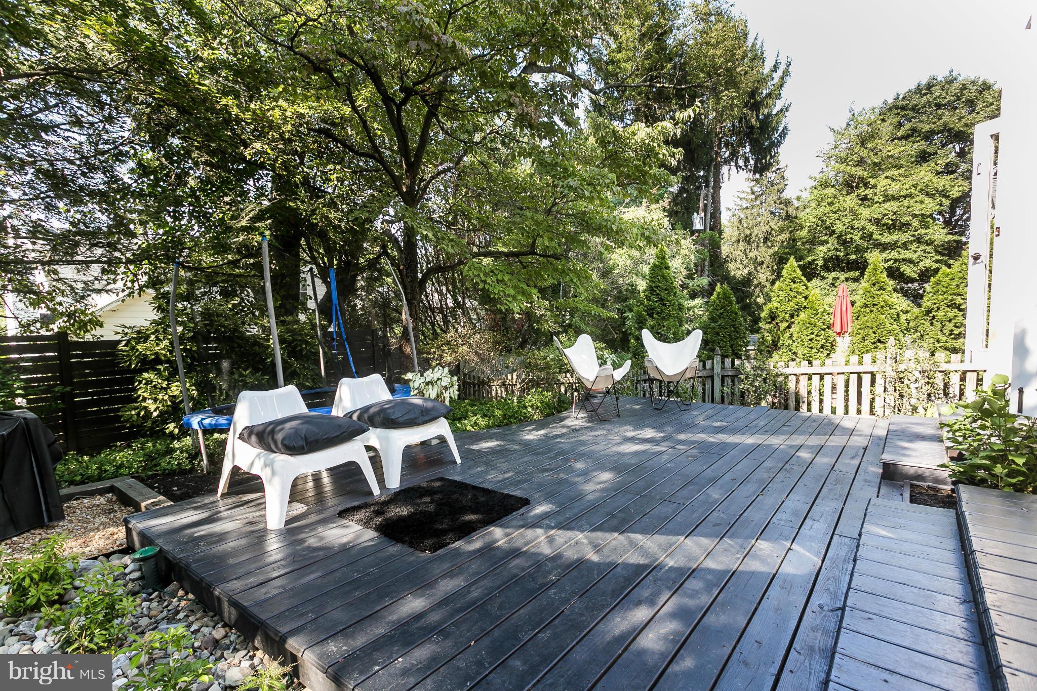 318 Weatherbee Road Towson, MD 21286 - Photo 25 of 30 Exterior (Rear) Deck