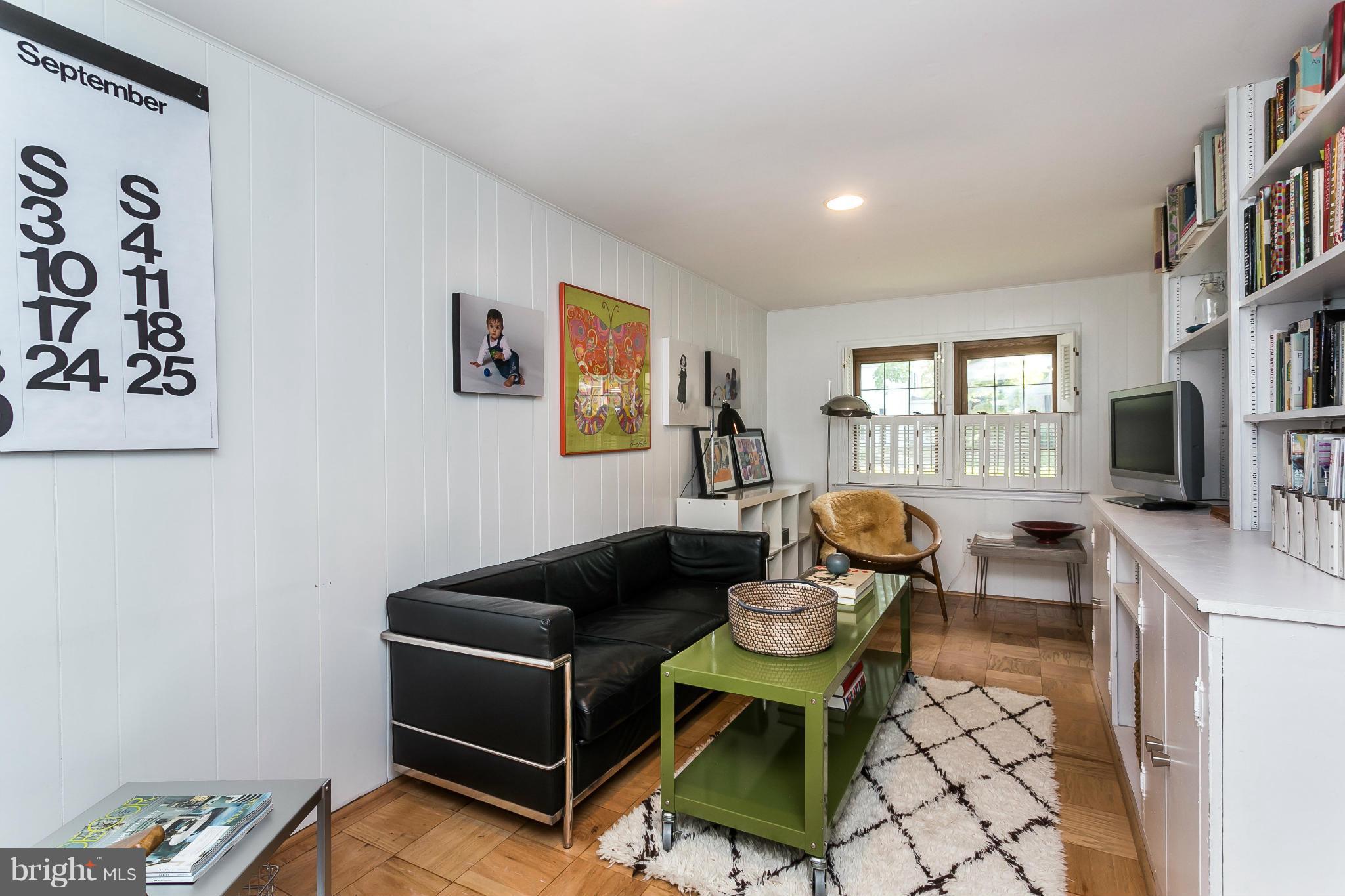 318 Weatherbee Road Towson, MD 21286 - Photo 9 of 30 Den
