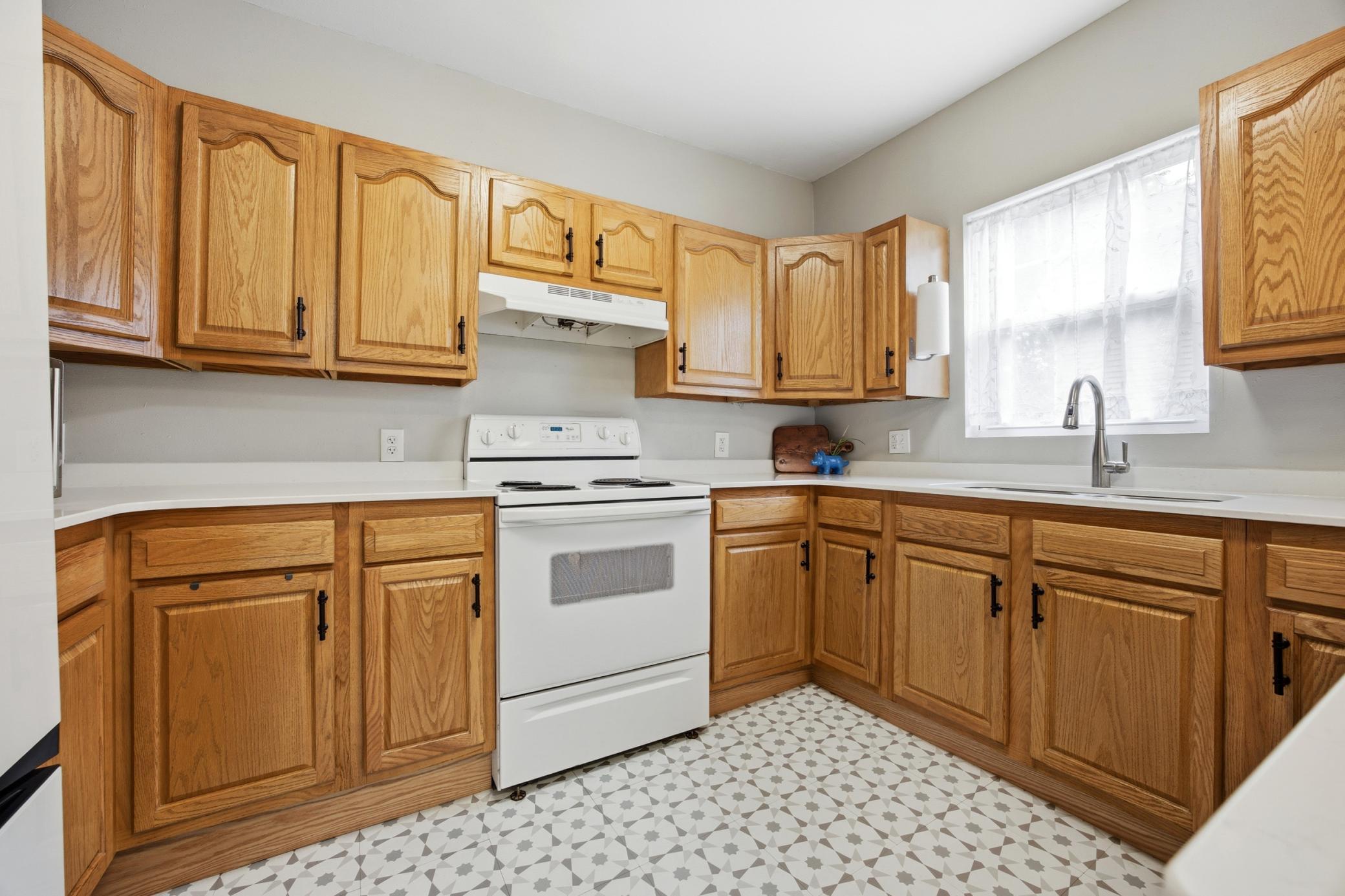 905 3rd Street North Fargo, ND 58102 - Photo 11 of 53