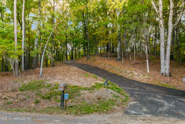 $724,000 | 1609 Southwest Linda Drive, Clinton, MS 39056