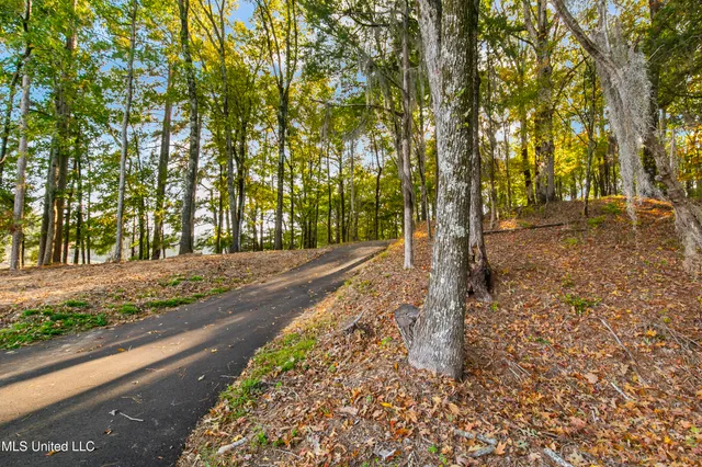 $724,000 | 1609 Southwest Linda Drive, Clinton, MS 39056